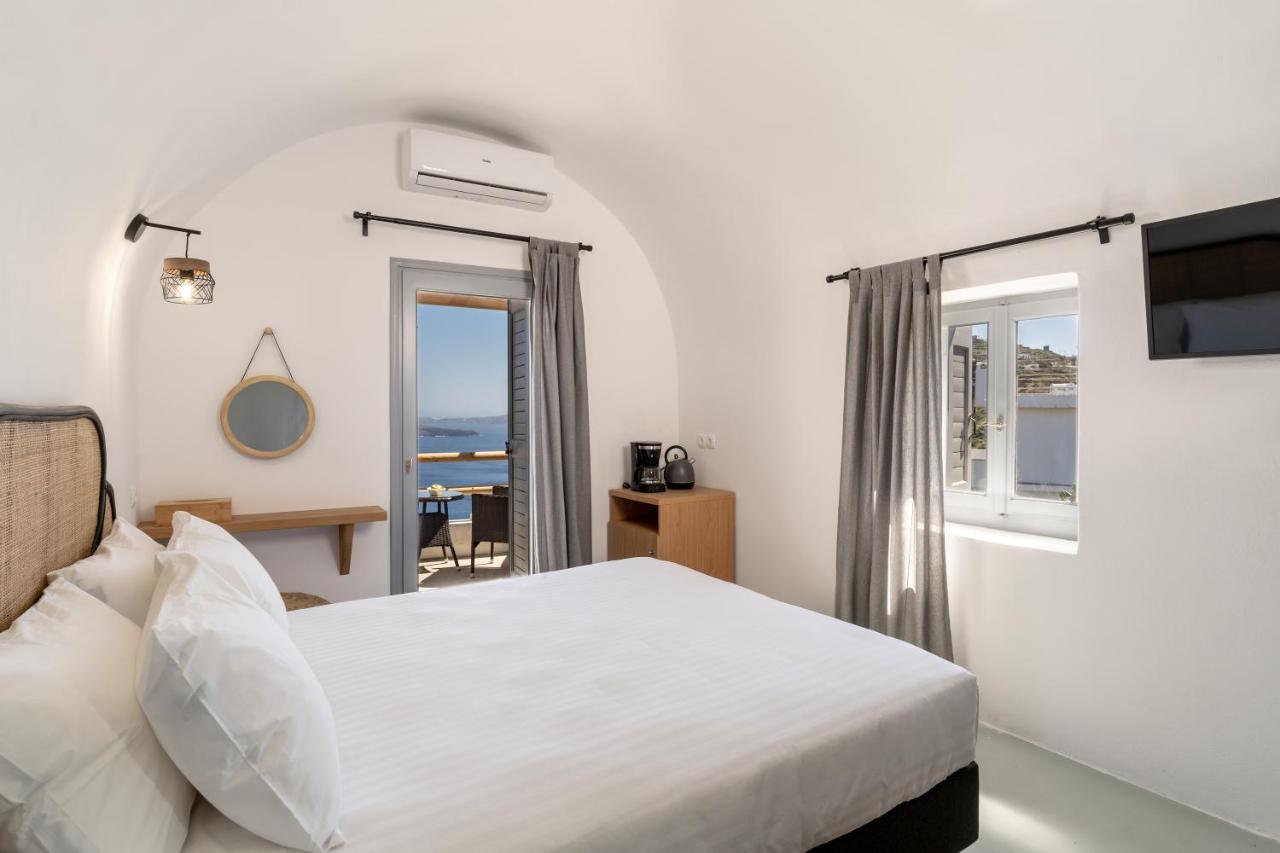 Evanthia Best View Thirassia Island Hotel Buitenkant foto