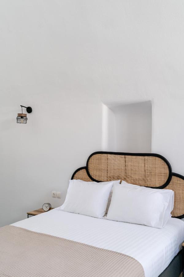 Evanthia Best View Thirassia Island Hotel Buitenkant foto