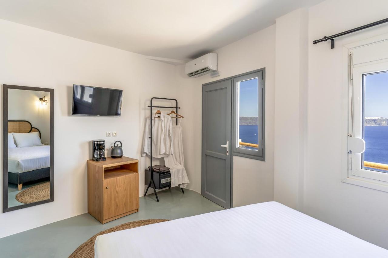 Evanthia Best View Thirassia Island Hotel Buitenkant foto