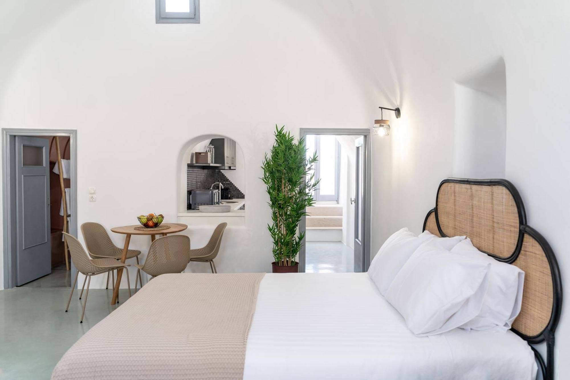 Evanthia Best View Thirassia Island Hotel Buitenkant foto